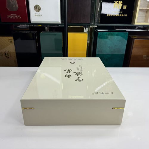 龙港木盒包装厂 以匠心雕琢虫草片木盒与白酒烤漆木盒的实证考究